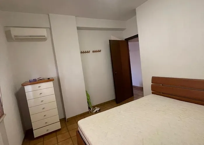 Beachfront House Daire Nettuno